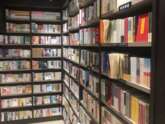 -钟书阁(群光广场店)