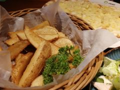 -JINNS锦时 steak&pizza(浸信会礼拜堂旧址店)