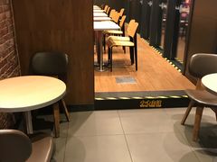 用餐区-汉堡王(房山绿地缤纷城店)