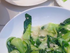 -阿瓦山寨·湘菜现炒·剁椒鱼头王(咸阳总店)