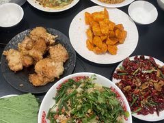 -红东阁东北菜烤肉酒馆(CROSS万象汇店)