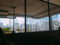 -ROAST coffee & eatery