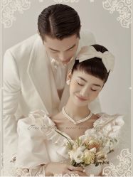 -易摄影婚纱摄影工作室