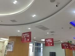 -雅悦齿科(顾村公园店)