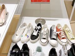 -hotwind热风(国际商场店)