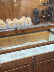 -冰岛刺青·手工耳饰品售卖·专业纹身