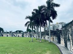-石炮台公园