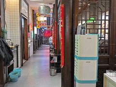 -卤校长老火锅(杨家坪直营店)