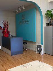 -萱草产后康复催乳中心(江宁万达店)