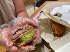 黑松露菌菇牛肉堡-JPG canteen(广州乐峰广场店)