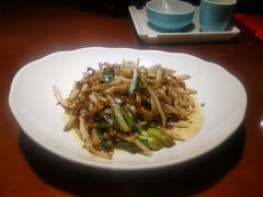 -魏铭鱼头捞饭(晋阳路店)