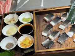 -围炉肉舍丹东海鲜烤肉·烤活鳗(步行街店)