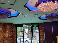 -萧邦音乐会所KTV(向西店)