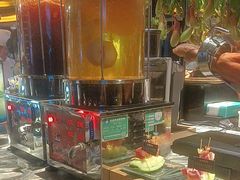 -雍容荟帝王蟹活龙虾展台自助(IFS黑金店)