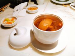 冰糖桃胶炖雪梨-初蓉丨遇见新川菜(亲贤街荣耀店)