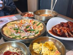 -草家酱蟹炭火烤肉店(珲春南路一店)