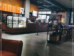 大堂-星巴克(延吉百利城店)
