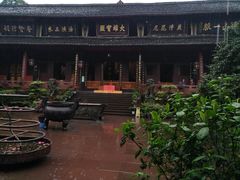 -峨眉山报国寺