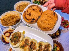 -李与白包子铺(桐梓林店)