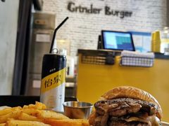 -Grinder 绞肉机汉堡(武定路店)