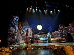 -交通银行前滩31演艺中心