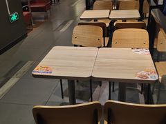 -汉堡王(颐和汇邻湾广场店)