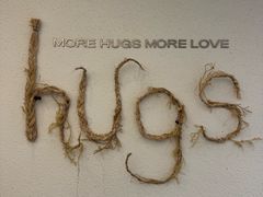 -HUGS coffee(东区店)
