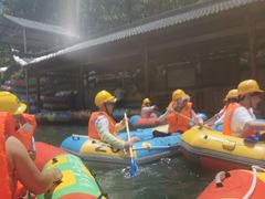 -浮盖山峡谷漂流