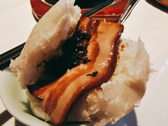 酒酿馒头配扣肉-卯时·龙光雅宴·精致锡帮菜(惠山古镇店)