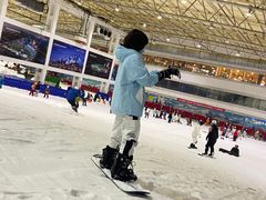 -乔波室内滑雪场