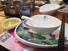 -樾餐厅泰式海鲜火锅(民歌湖店)