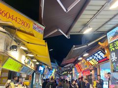 -有猫主题·治愈系猫咖(曾厝垵店)