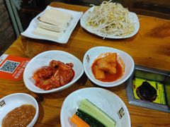 -喇喇排骨火锅·传统韩式脊骨汤(望京西园总店)