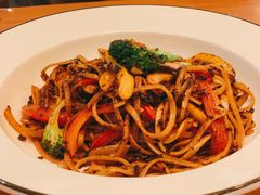 黑松露酱炒意大利扁扁面-MR.ROCKY洛奇先生RESTAURANT&BAR(宝安壹方城店)