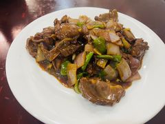 -余杨鸭鸭餐厅