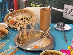 -蜀巷弯弯串串香(长春总店)