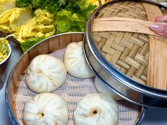 -茅草房·河畔园林火锅