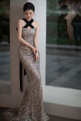 -艾米丽婚纱礼服