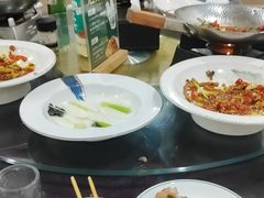 -湖南人家湘菜馆(镇江路店)