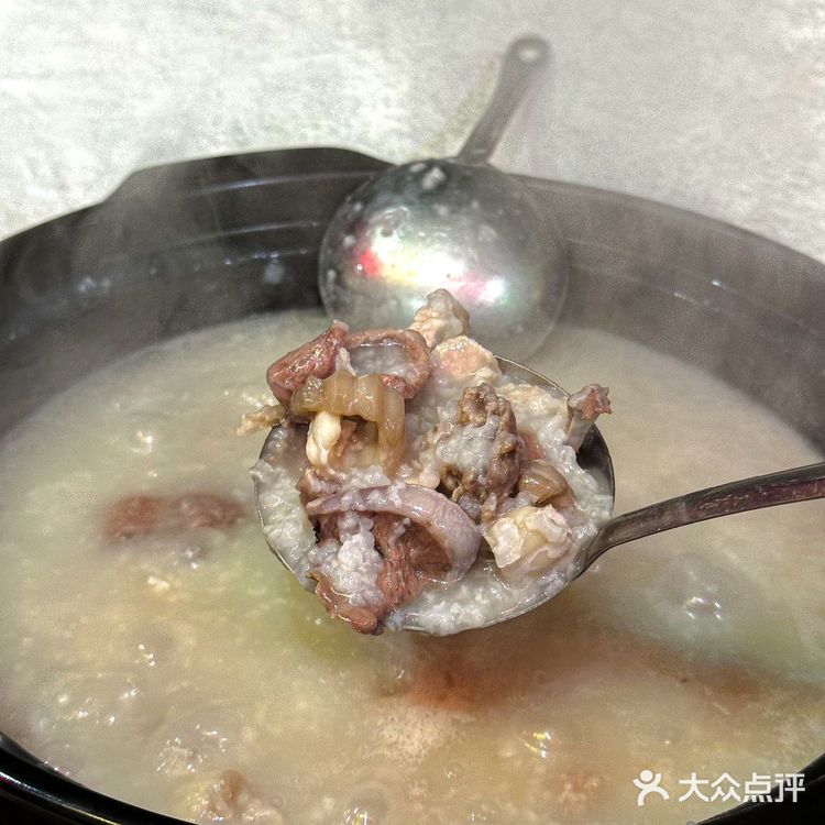 顺德宵夜排队王…!只为这口新鲜猪杂粥‼️