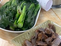 -香辉食馆(新兴路店)