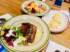-玛格萝妮比萨屋(四平店)