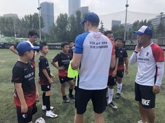 -Riverside河畔少儿足球培训(前滩店)