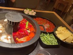-晓宇重庆火锅(西安荟聚店)