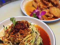 -山河屯铁锅炖·非遗东北菜(南山店)