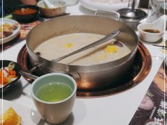 -洪氏嗨捞·猪肚鸡火锅(阳光天地店)