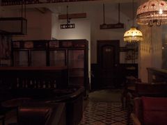 -拖板鞋咖啡旅行酒店(春熙路地铁站店)