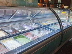 -东方红海鲜百汇(国际大厦店)