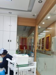 -靓芙泉专研痘痘肌