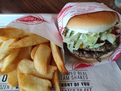 二重奏汉堡-FATBURGER 特富客汉堡(外交公寓店)
